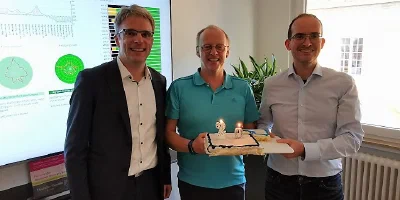 BusinessCode kandidiert mit außergewöhnlichem Management-Buy-out